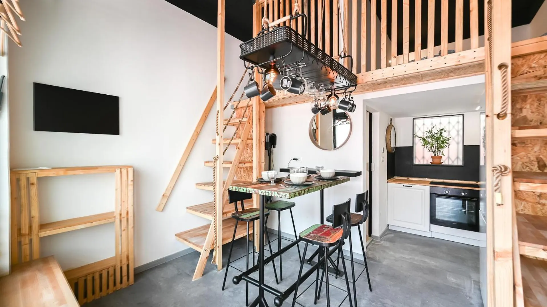 Apartma N'Poznam Zupa Ljubljana 0*,  Slovenia